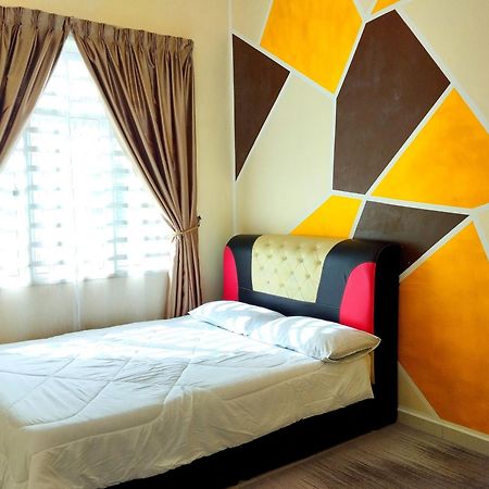 Cosy Casa Hana 4Br 3B Kuantan Buitenkant foto