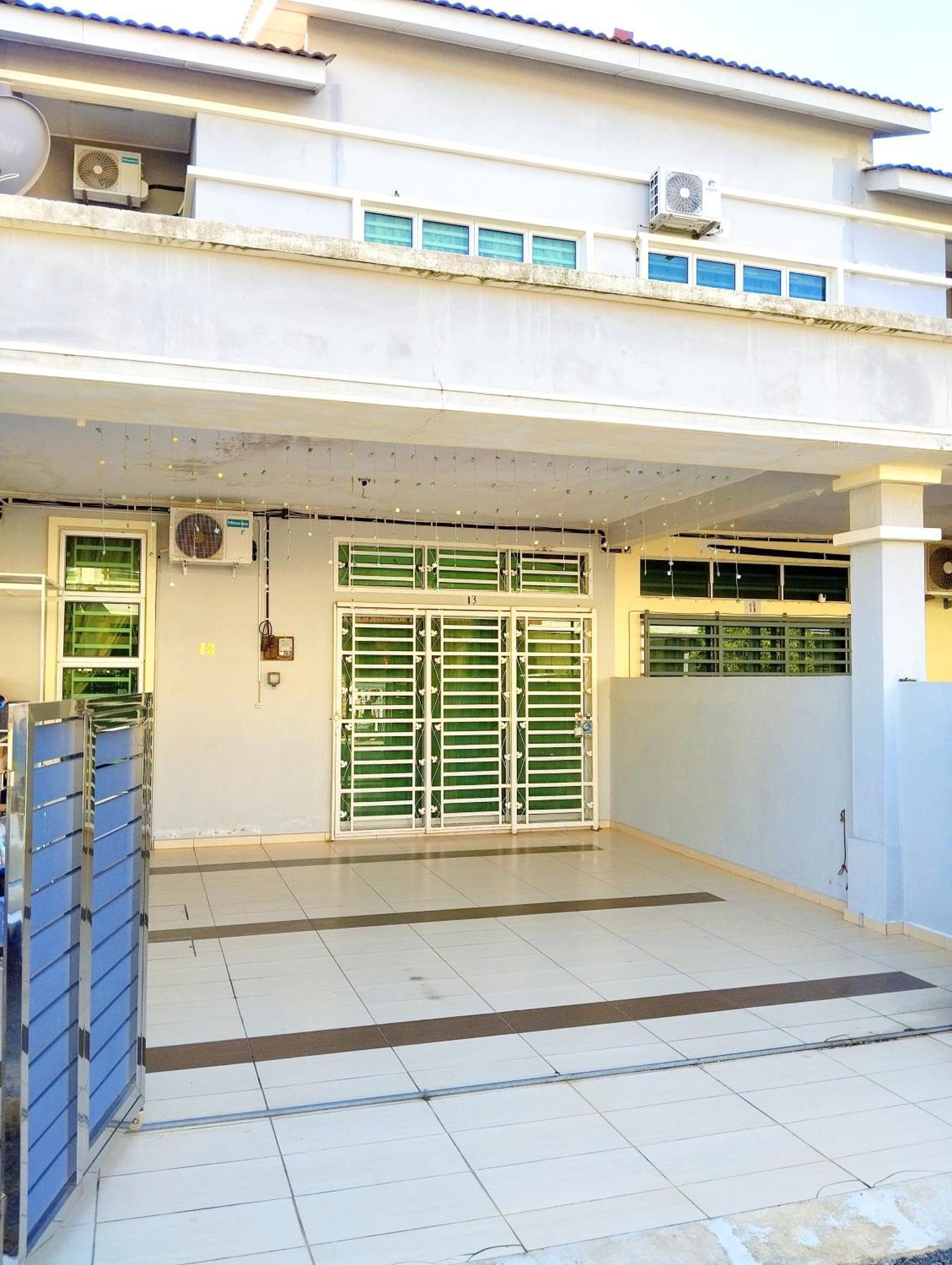 Cosy Casa Hana 4Br 3B Kuantan Buitenkant foto